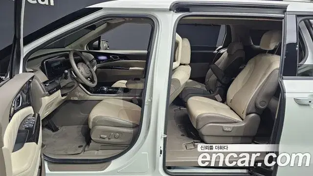 Kia Carnival 2023 — Фото 10/20