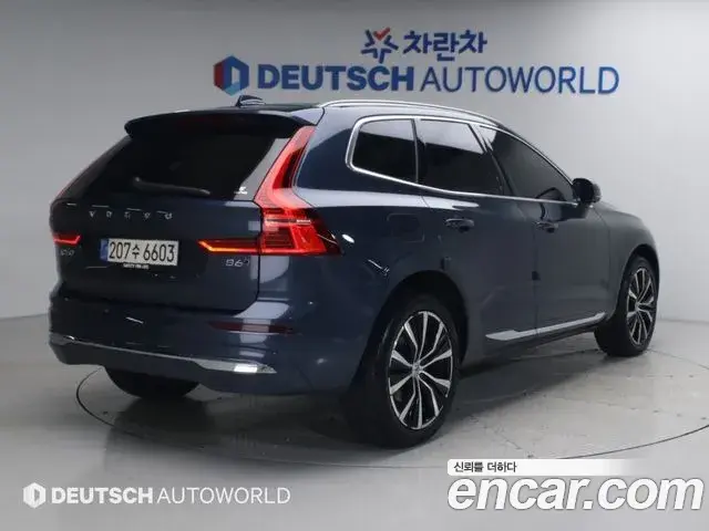Volvo XC60 2022 — Фото 2/20