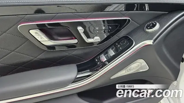 Mercedes-Benz S-Class 2025 — Фото 14/18