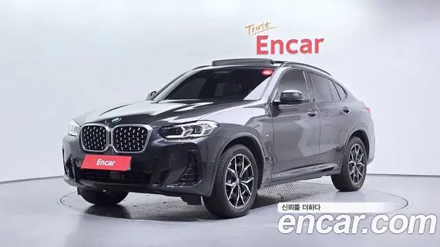 BMW X4 2023 — Фото 1/20