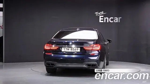 BMW 7 Series 2018 — Фото 4/20
