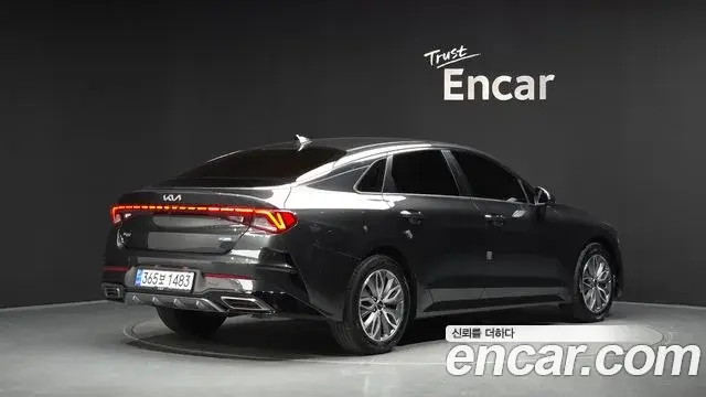Kia K5 2022 — ფოტო 19/34