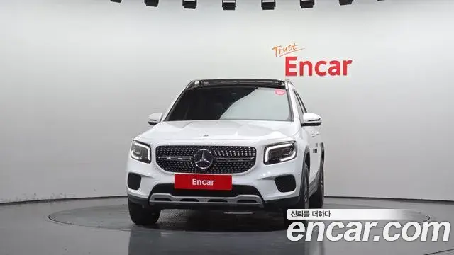 Mercedes-Benz GLB-Class 2021 — Фото 3/20