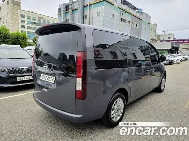 Hyundai Staria 2024 — ფოტო 6/20