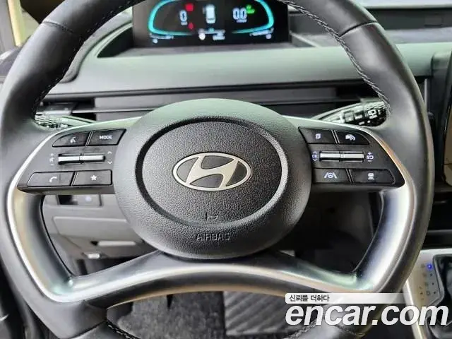 Hyundai Staria 2024 — ფოტო 9/20