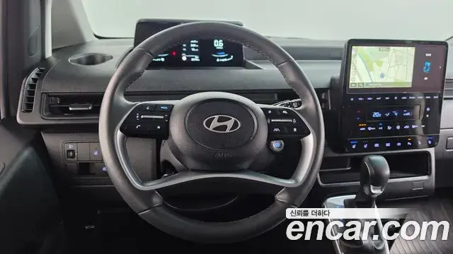 Hyundai Staria 2025 — Фото 13/20