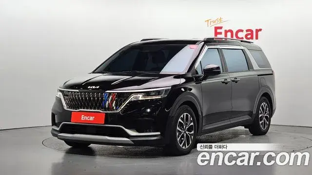 Kia Carnival 2021 — Фото 1/20