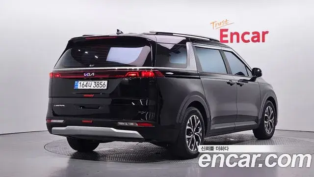 Kia Carnival 2021 — Фото 2/20