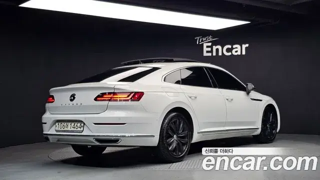 Volkswagen Arteon 2019 — Фото 2/20
