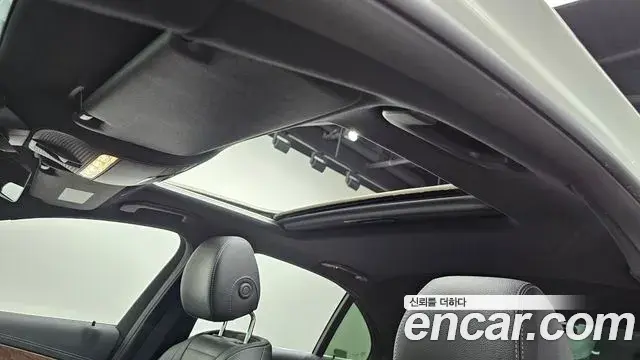 Mercedes-Benz E-Class 2021 — Фото 16/20