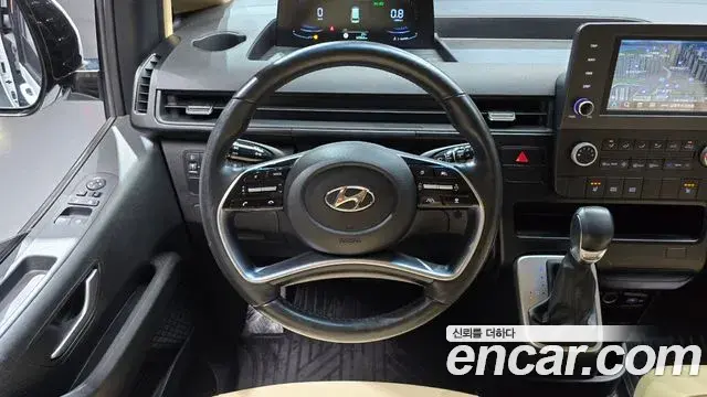 Hyundai Staria 2021 — Фото 13/20