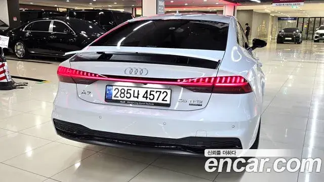 Audi A7 2024 — Фото 10/20