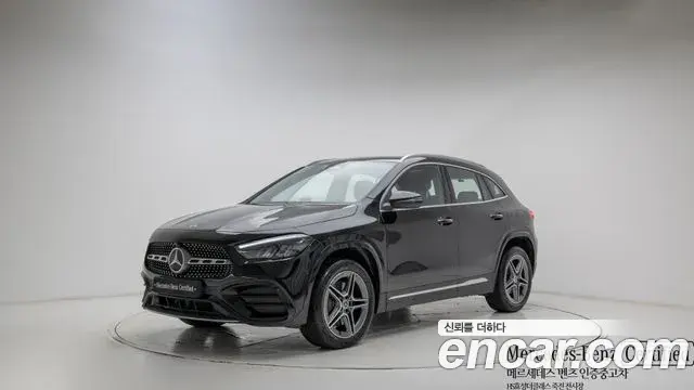 Mercedes-Benz GLA-Class 2025 — Фото 10/20