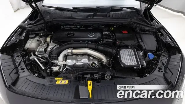 Mercedes-Benz GLA-Class 2025 — Фото 5/20