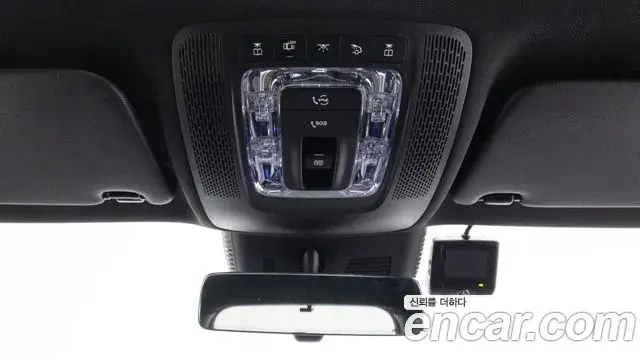 Mercedes-Benz GLA-Class 2025 — Фото 13/20