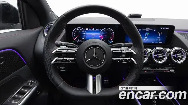Mercedes-Benz GLA-Class 2025 — Фото 18/20
