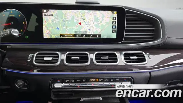 Mercedes-Benz GLE-Class 2021 — Фото 12/20