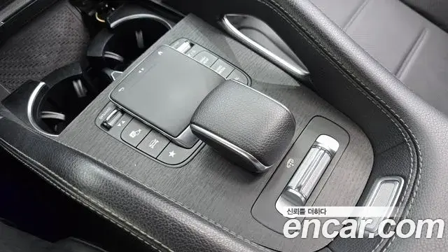 Mercedes-Benz GLE-Class 2021 — Фото 15/20
