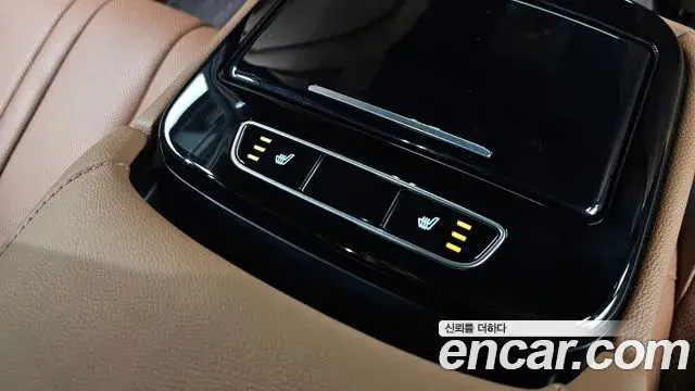 Genesis Electrified G80 2022 — Şəkil 18/20