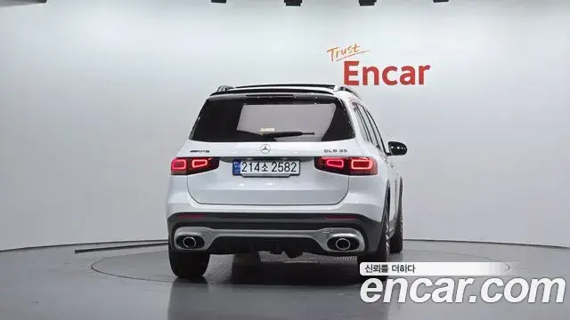 Mercedes-Benz GLB-Class 2023 — Фото 4/20