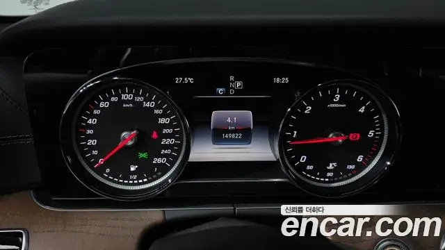 Mercedes-Benz E-Class 2018 — Фото 7/20
