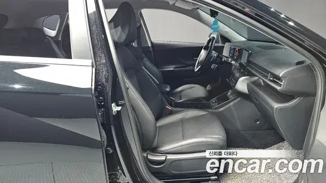 Hyundai Kona 2024 — Фото 11/20