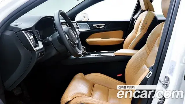 Volvo V60 Cross Country 2019 — ფოტო 10/20