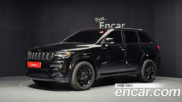 Jeep Grand Cherokee 2021 — Şəkil 31/32