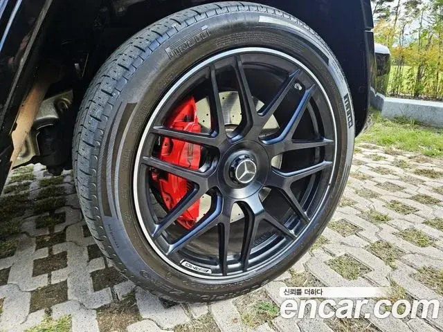 Mercedes-Benz G-Class 2021 — Photo 16/20