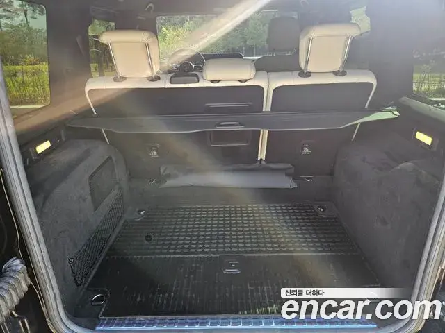 Mercedes-Benz G-Class 2021 — Photo 3/20
