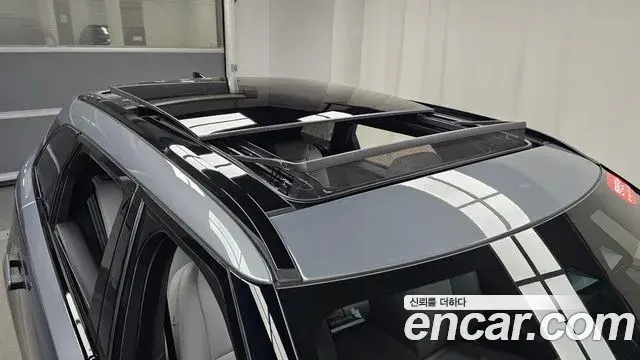 Land Rover Range Rover Velar 2025 — Şəkil 4/34