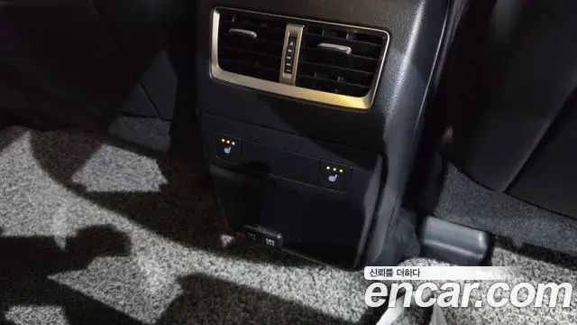 Lexus RX450h 2020 — Photo 1/36