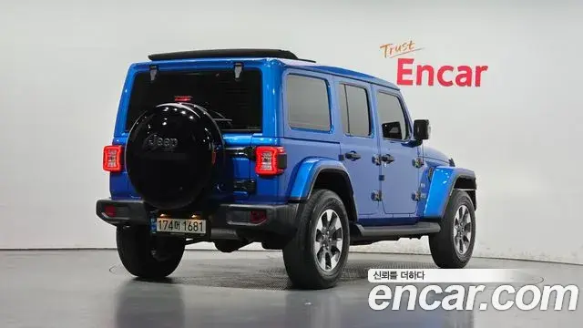 Jeep Wrangler 2021 — Фото 2/20