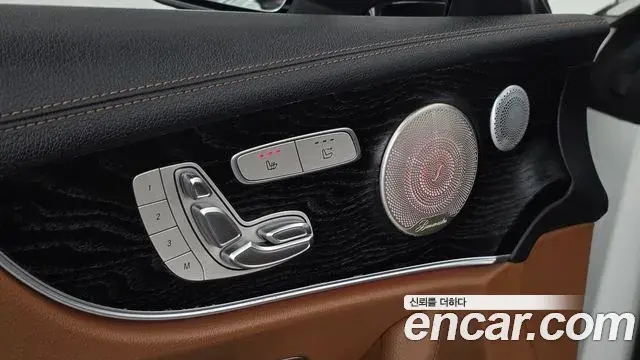 Mercedes-Benz E-Class 2018 — Фото 19/20