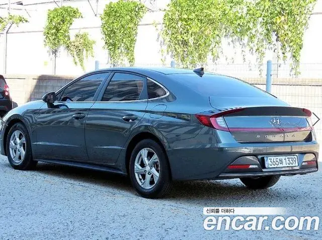 Hyundai Sonata 2022 — Фото 3/20