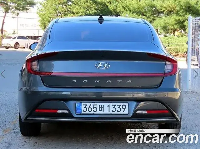 Hyundai Sonata 2022 — Фото 4/20