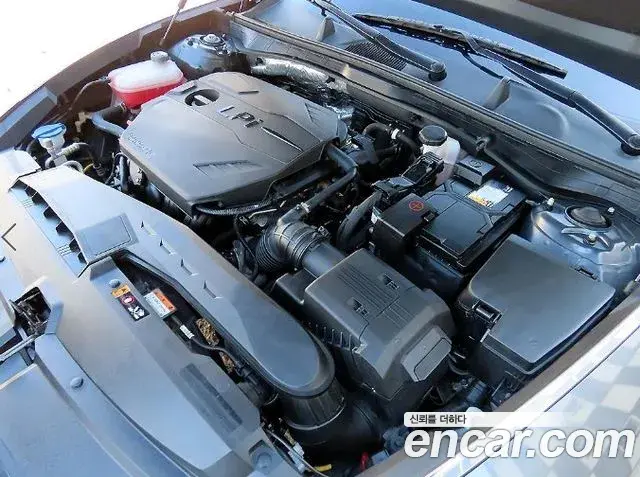 Hyundai Sonata 2022 — Фото 19/20