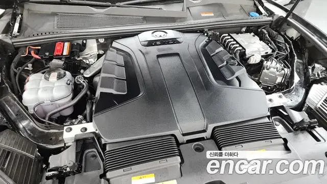 Volkswagen Touareg 2023 — Photo 1/37
