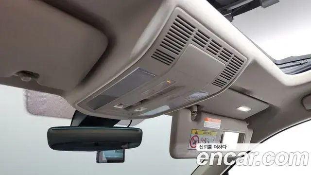 Volkswagen Touareg 2023 — Photo 22/37