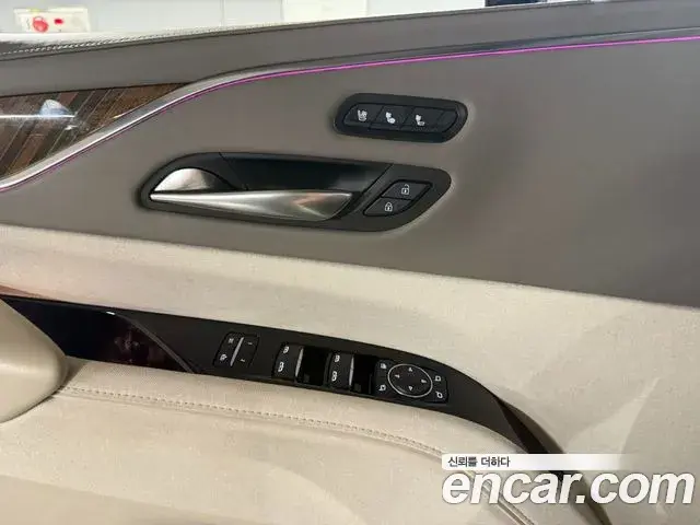 Cadillac Escalade 2022 — Photo 18/20