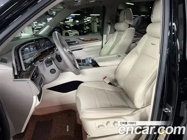Cadillac Escalade 2022 — Photo 15/20