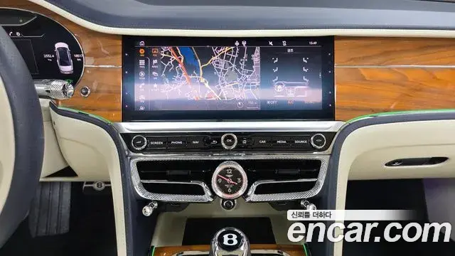 Bentley Flying Spur 2022 — Şəkil 20/33