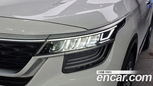 Kia Seltos 2019 — Photo 6/33