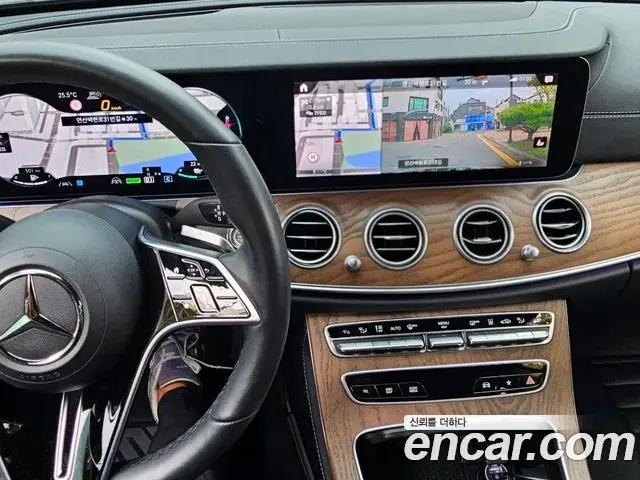 Mercedes-Benz E-Class 2022 — Фото 11/20