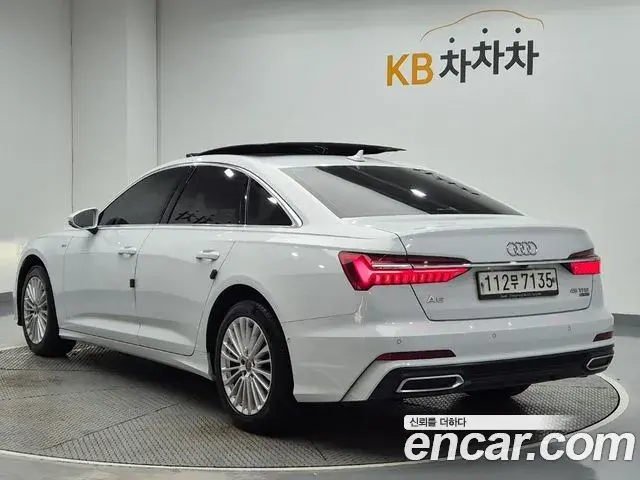 Audi A6 2019 — Фото 1/19