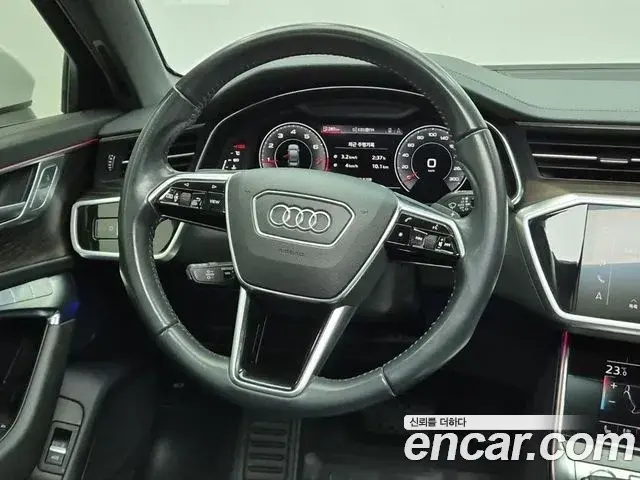 Audi A6 2019 — Фото 8/19