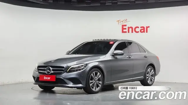 Mercedes-Benz C-Class 2019 — Фото 1/20