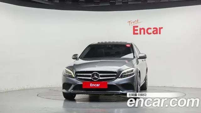 Mercedes-Benz C-Class 2019 — Фото 3/20