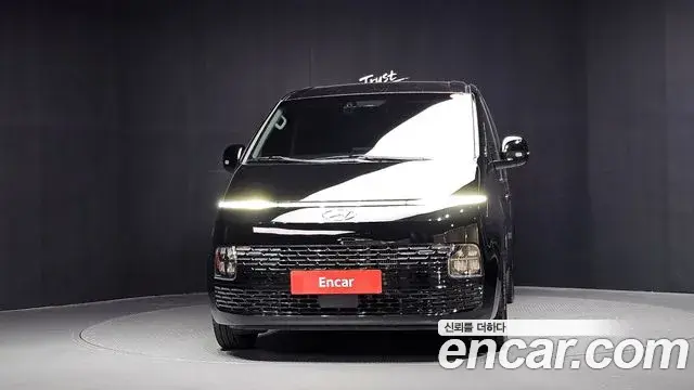 Hyundai Staria 2022 — Фото 3/20