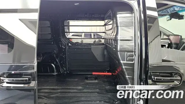 Hyundai Staria 2022 — Фото 12/20